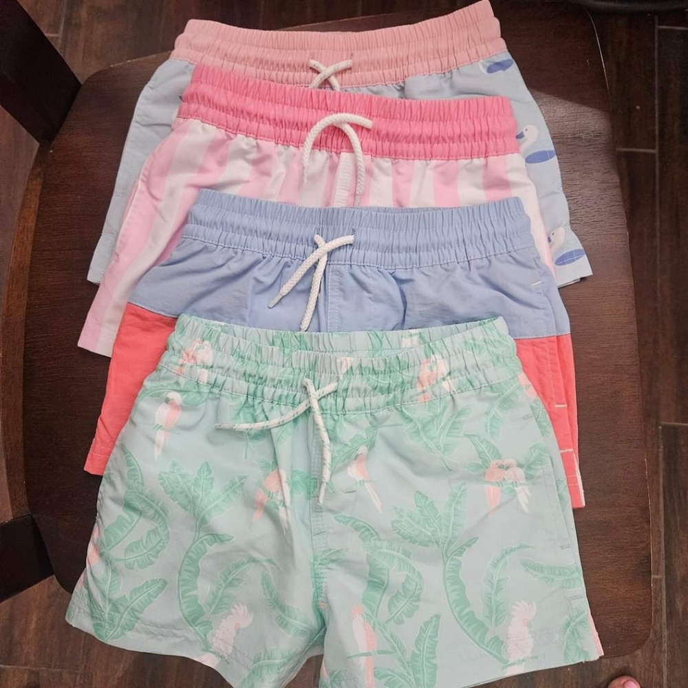 The Beaufort Bonnet Company Boys 2T swim EUC set of 4